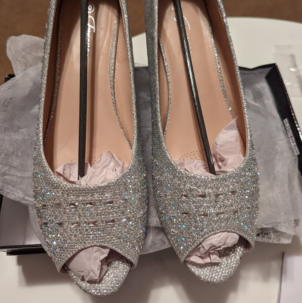 Aquapillar sparkly glittery shoes size 10m